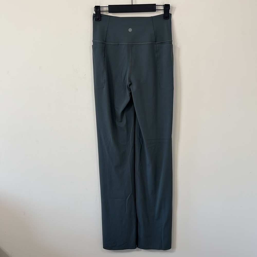 Athleta Transcend Stash Crop Straight Leg Bali Green Size Mendium Tall - Picture 10 of 14